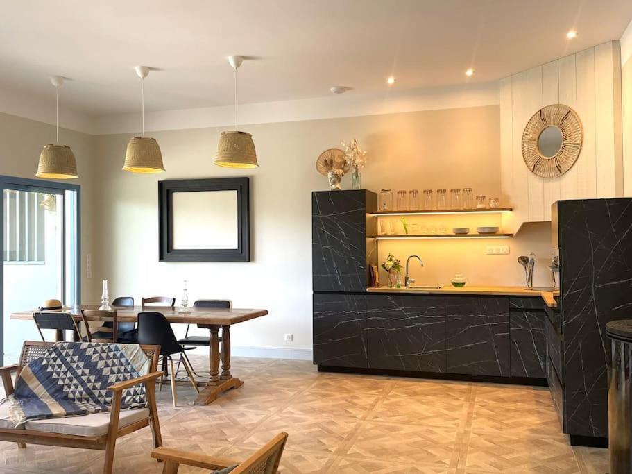 Вилла Le Pavillon D'Ete 4* - Elegant Et Lumineux Saint Alban Auriolles Экстерьер фото